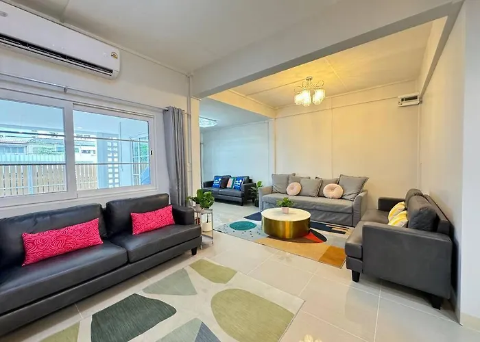 Villa Miq Hk256 5br Mrt Ratchada And Huaikhwang *