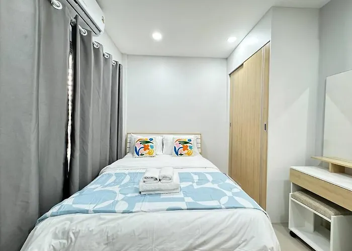 Miq Hk256 5br Mrt Ratchada And Huaikhwang Villa *