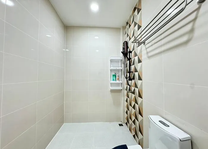 Villa Miq Hk256 5br Mrt Ratchada And Huaikhwang Bangkok