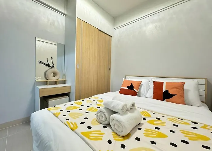 Villa Miq Hk256 5br Mrt Ratchada And Huaikhwang